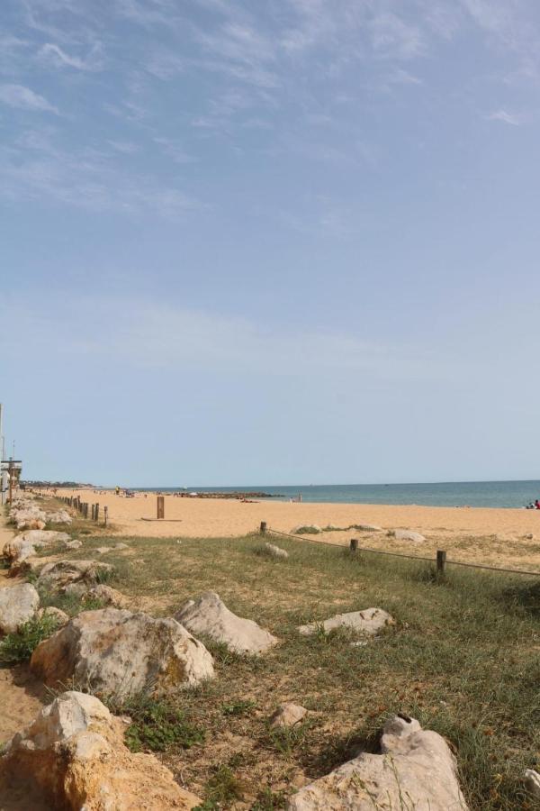 Coluna Mar Quarteira Extérieur photo