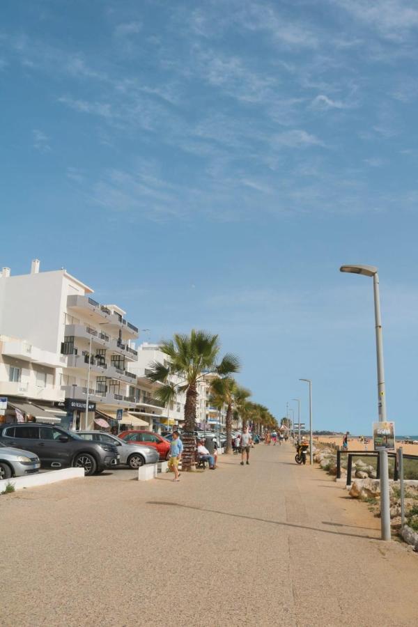 Coluna Mar Quarteira Extérieur photo